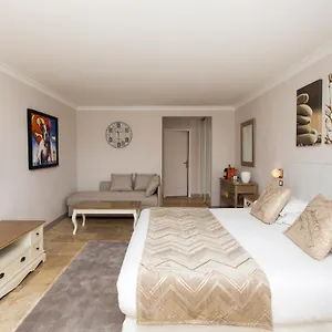 Stephanie Bed & Breakfast Mougins