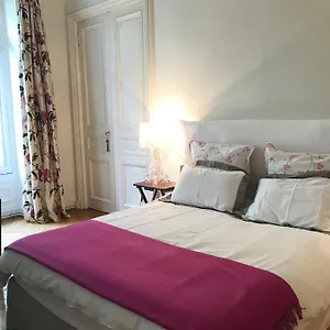 Parc Monceau Bed & Breakfast Paris